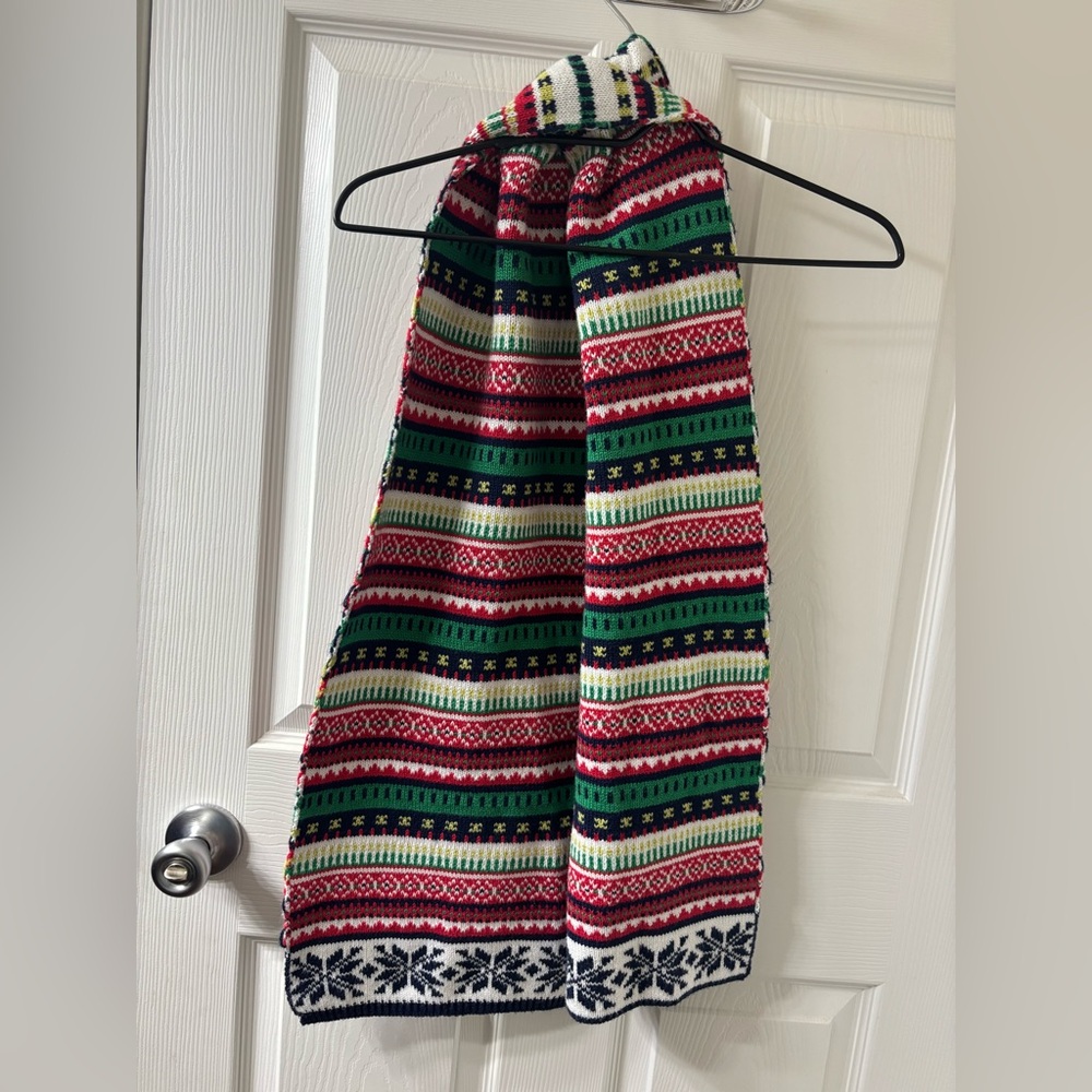 Aerie Christmas Knitted Scarf Multicolor One Size Snowflakes Winter Red Green